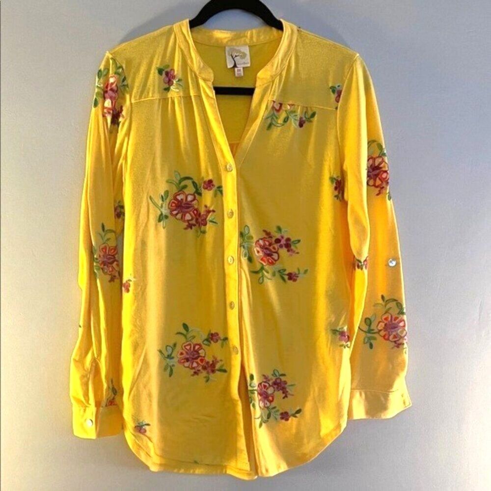 Fig and Flower Yellow Top with Floral Design
